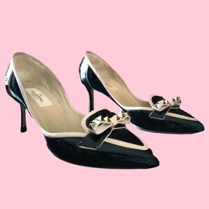 Valentino Garavani Rockstud Black Patent Leather Nude Trim Bow Heels Pumps 36 6